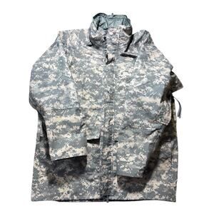 Army Cold Weather Parka UCP Large Long NSN 8415-01-526-9185 ( HAS STAINS )